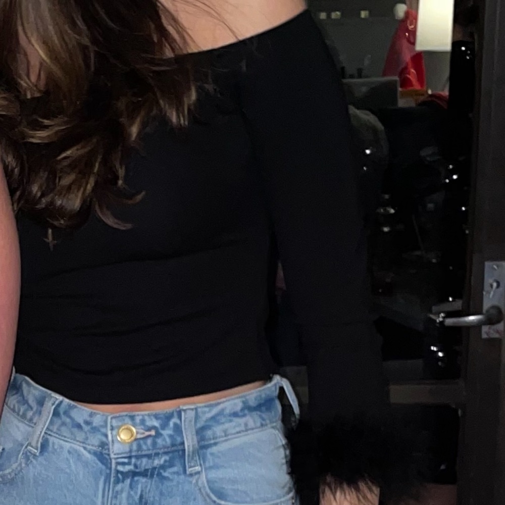 Feather off the shoulder top